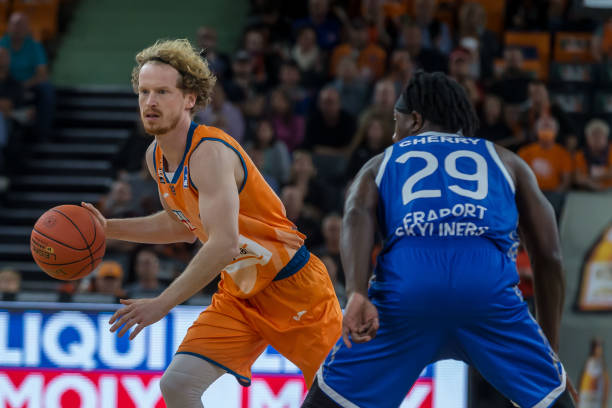 示判罚存在 示判罚存在