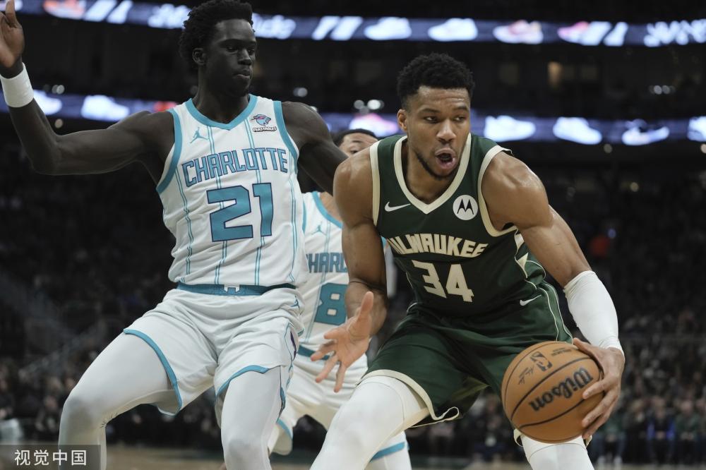 队在竞赛中 队在竞赛中