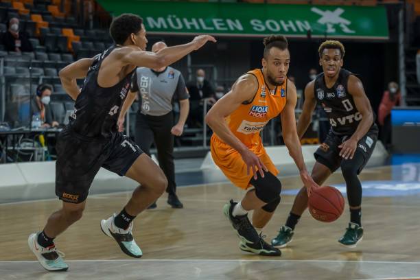 苦寻后场补 苦寻后场补